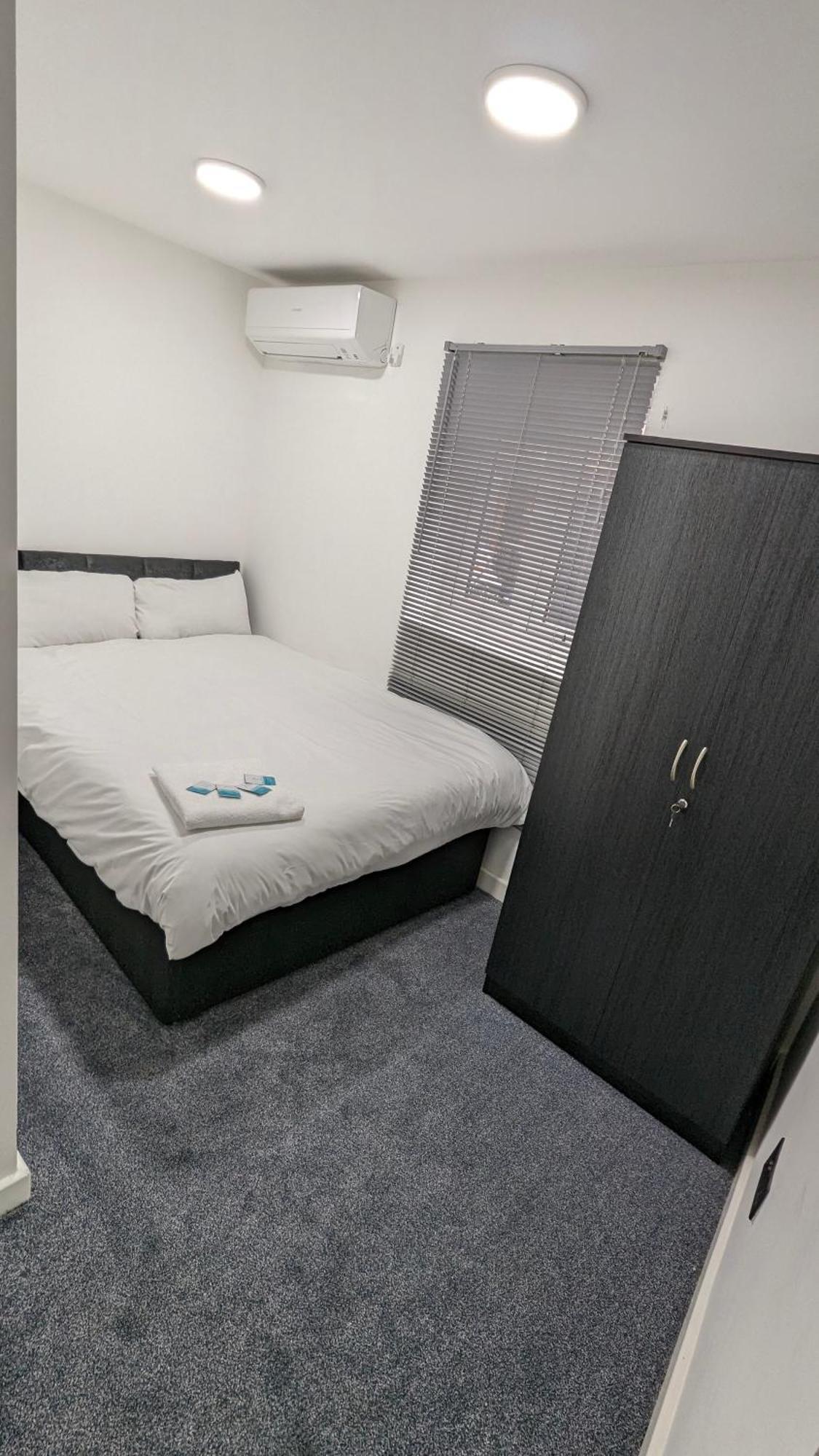 Cosy Rooms Ілфорд Екстер'єр фото